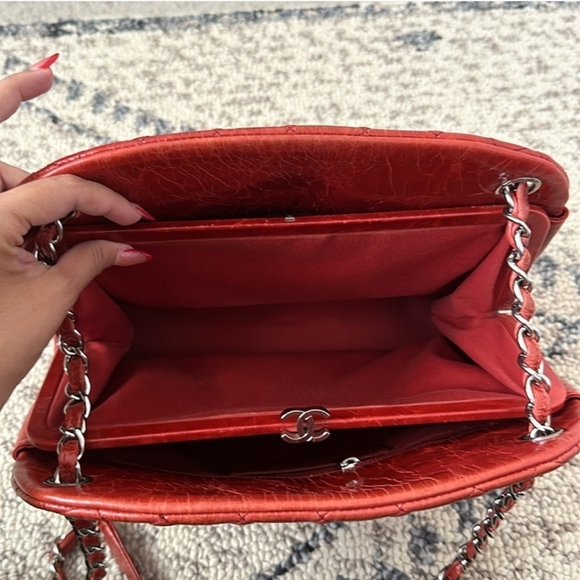 Chanel Leather handbag - Picture 8 of 13